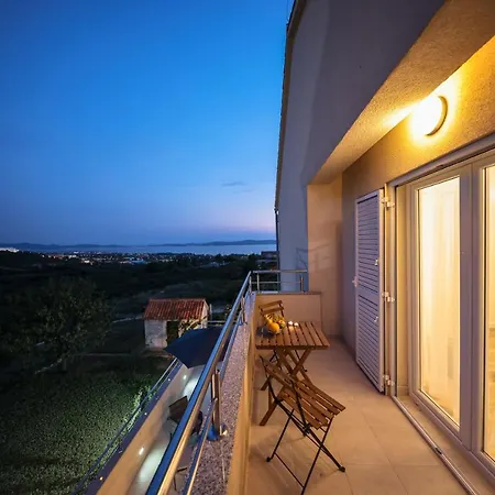 Visum Villa Zara
